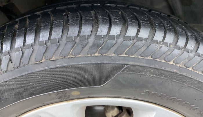 2018 Ford Ecosport 1.5TITANIUM TDCI, Diesel, Manual, 30,762 km, Right Front Tyre Tread