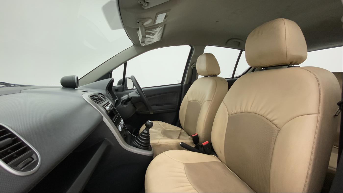 2014 Maruti Ritz VXI, Petrol, Manual, 35,649 km, Right Side Front Door Cabin