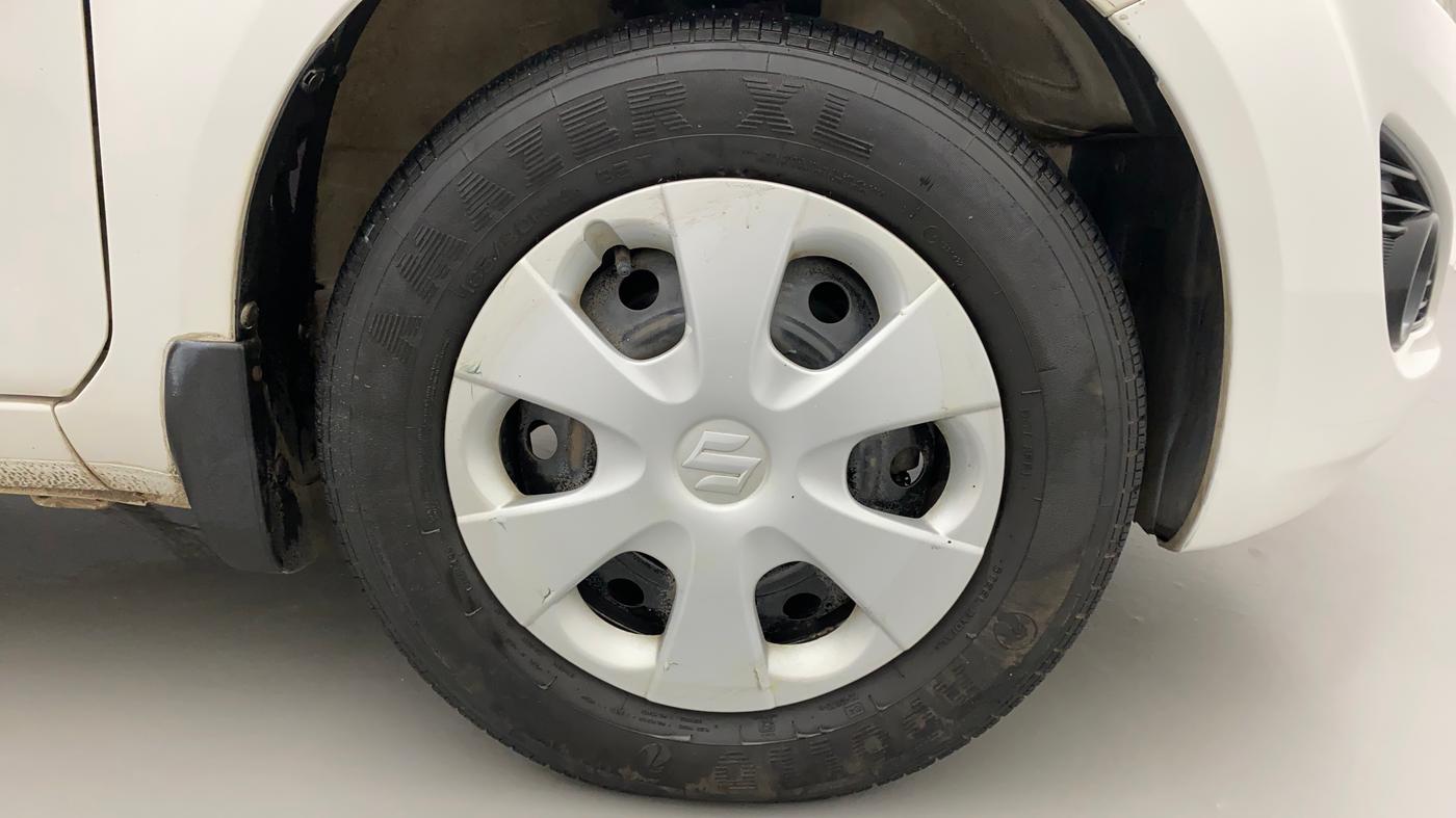 2014 Maruti Ritz VXI, Petrol, Manual, 35,649 km, Right Front Wheel