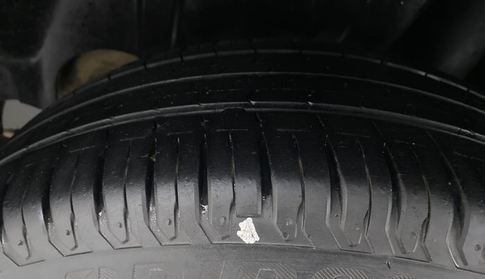 2019 Maruti XL6 ALPHA SHVS  MT, Petrol, Manual, 14,822 km, Left Rear Tyre Tread