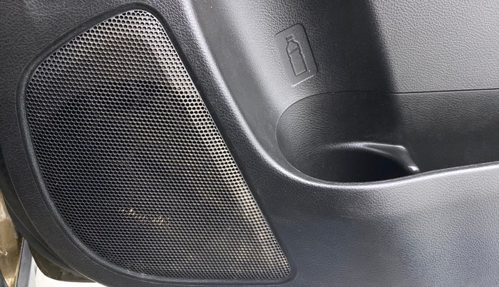 2019 Maruti XL6 ALPHA SHVS  MT, Petrol, Manual, 14,822 km, Speaker