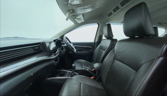 2019 Maruti XL6 ALPHA SHVS  MT, Petrol, Manual, 14,822 km, Right Side Front Door Cabin