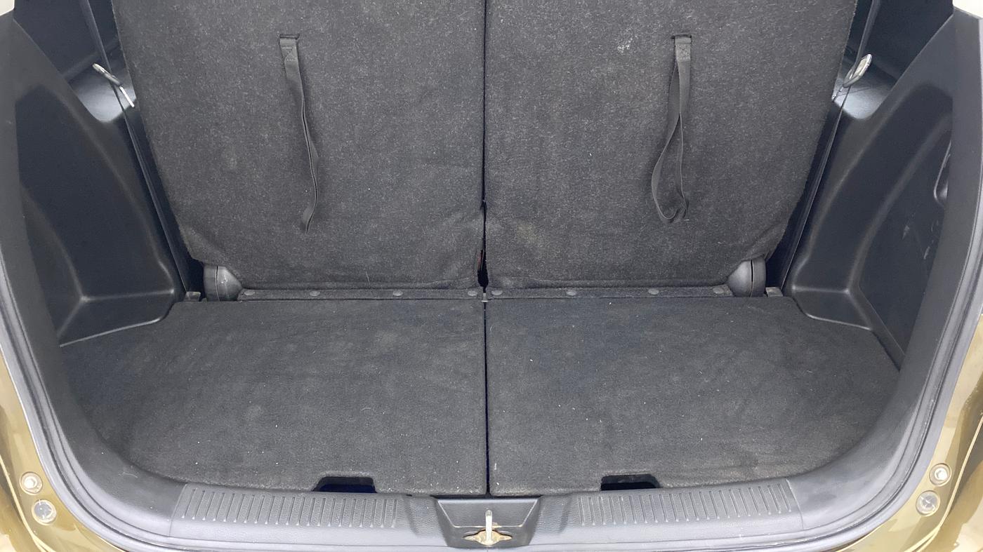 2019 Maruti XL6 ALPHA SHVS  MT, Petrol, Manual, 14,822 km, Boot Inside