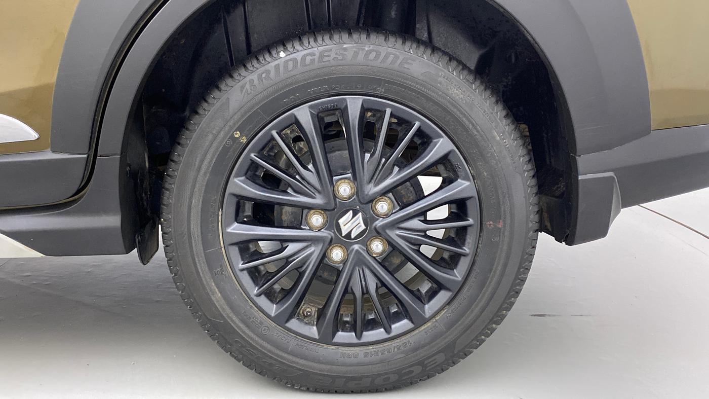 2019 Maruti XL6 ALPHA SHVS  MT, Petrol, Manual, 14,822 km, Left Rear Wheel