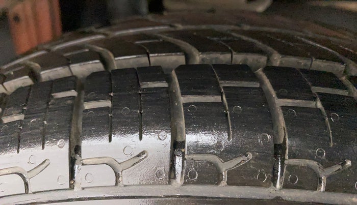 2016 Maruti Alto K10 VXI, Petrol, Manual, 56,067 km, Left Rear Tyre Tread