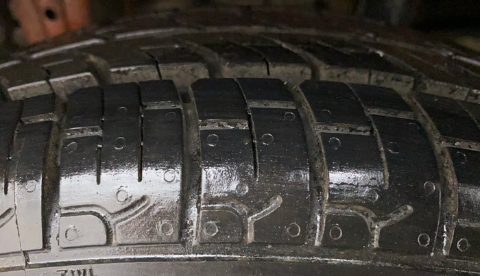 2016 Maruti Alto K10 VXI, Petrol, Manual, 56,067 km, Right Rear Tyre Tread