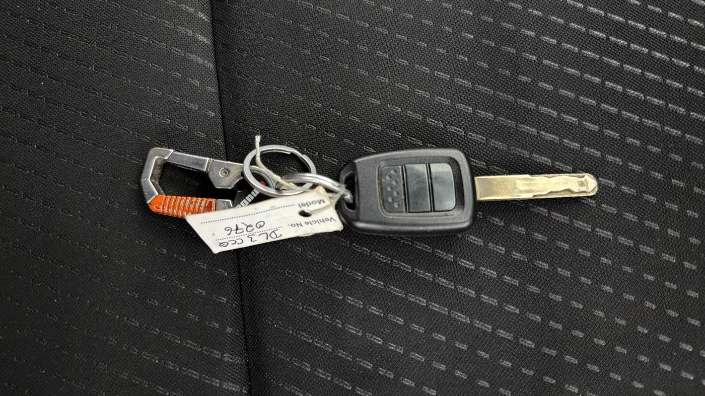 2018 Honda WR-V 1.2L I-VTEC VX MT, Petrol, Manual, 82,528 km, Key Close Up