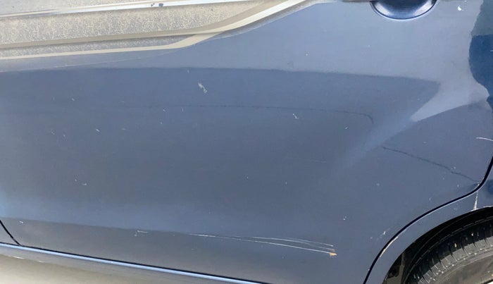 2014 Maruti Ertiga VXI, CNG, Manual, 66,198 km, Rear left door - Minor scratches