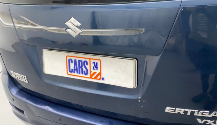 2014 Maruti Ertiga VXI, CNG, Manual, 66,198 km, Dicky (Boot door) - Slightly dented