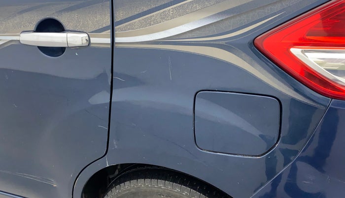 2014 Maruti Ertiga VXI, CNG, Manual, 66,198 km, Left quarter panel - Slightly dented