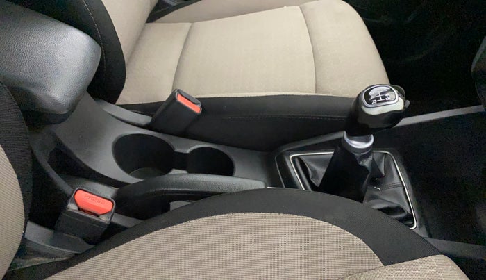 2014 Hyundai Elite i20 ASTA 1.2, Petrol, Manual, 58,590 km, Gear Lever