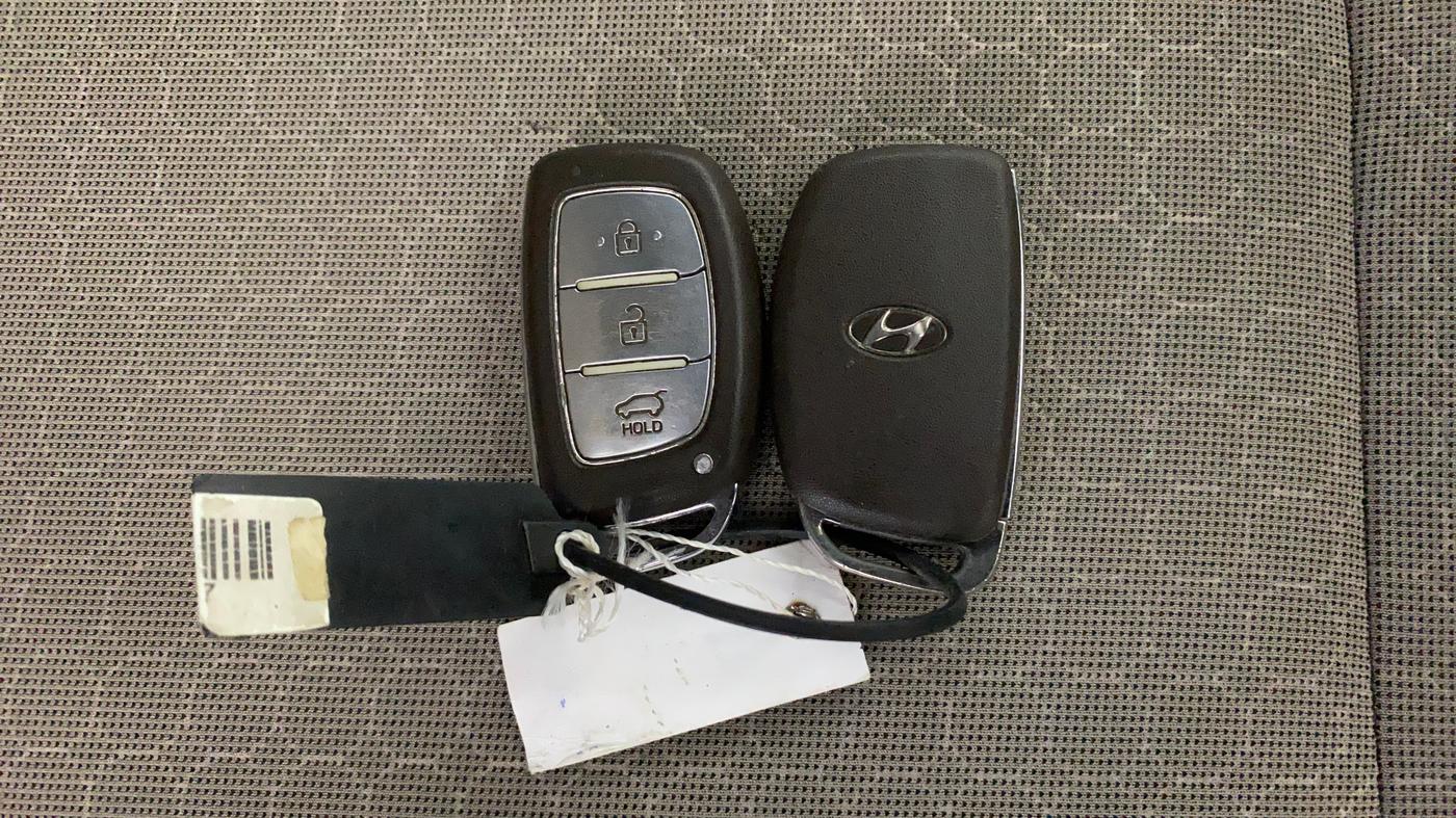 2014 Hyundai Elite i20 ASTA 1.2, Petrol, Manual, 58,590 km, Key Close Up