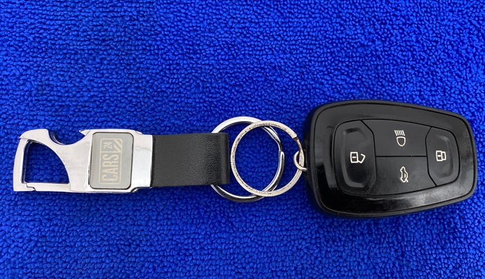 2019 Tata NEXON XZA + 1.2 PETROL A/T, Petrol, Automatic, 4,884 km, Key Close Up