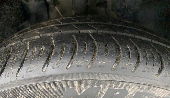 2020 Tata ALTROZ XZ 1.2, Petrol, Manual, 21,066 km, Left Front Tyre Tread
