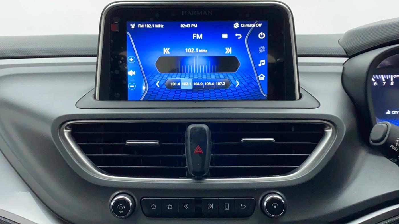 2020 Tata ALTROZ XZ 1.2, Petrol, Manual, 21,066 km, Infotainment System