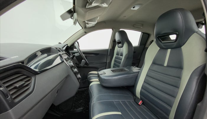 2018 Mahindra KUV 100 NXT K4+ P 6 STR, Petrol, Manual, 43,626 km, Right Side Front Door Cabin