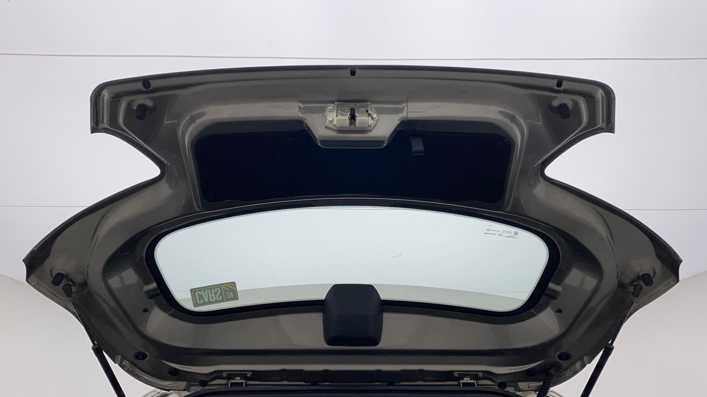 2018 Mahindra KUV 100 NXT K4+ P 6 STR, Petrol, Manual, 43,626 km, Boot Door Open
