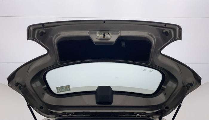 2018 Mahindra KUV 100 NXT K4+ P 6 STR, Petrol, Manual, 43,626 km, Boot Door Open