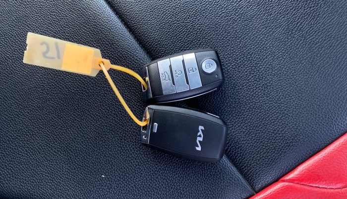 2021 KIA SELTOS HTK PLUS 1.5, Petrol, Manual, 2,323 km, Key Close Up