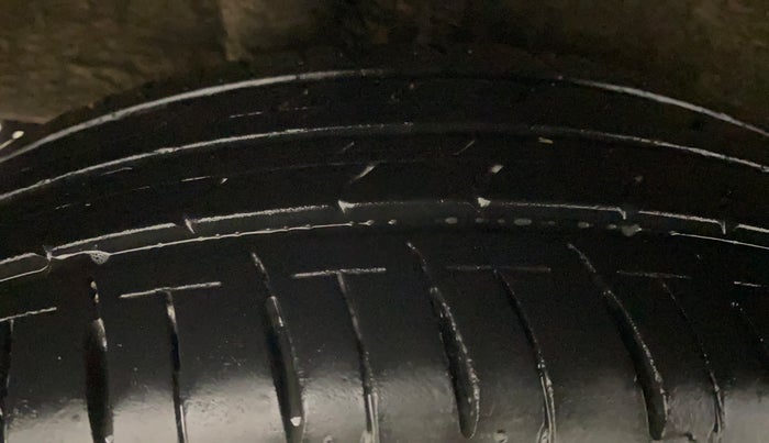 2018 Maruti IGNIS DELTA 1.2 AMT, Petrol, Automatic, 28,083 km, Right Rear Tyre Tread