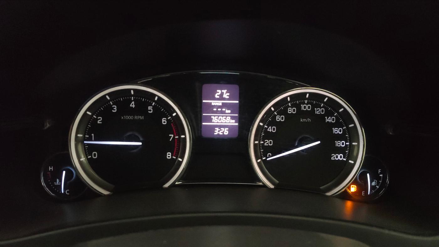 2015 Maruti Ciaz ZXI, Petrol, Manual, 76,102 km, Odometer Image