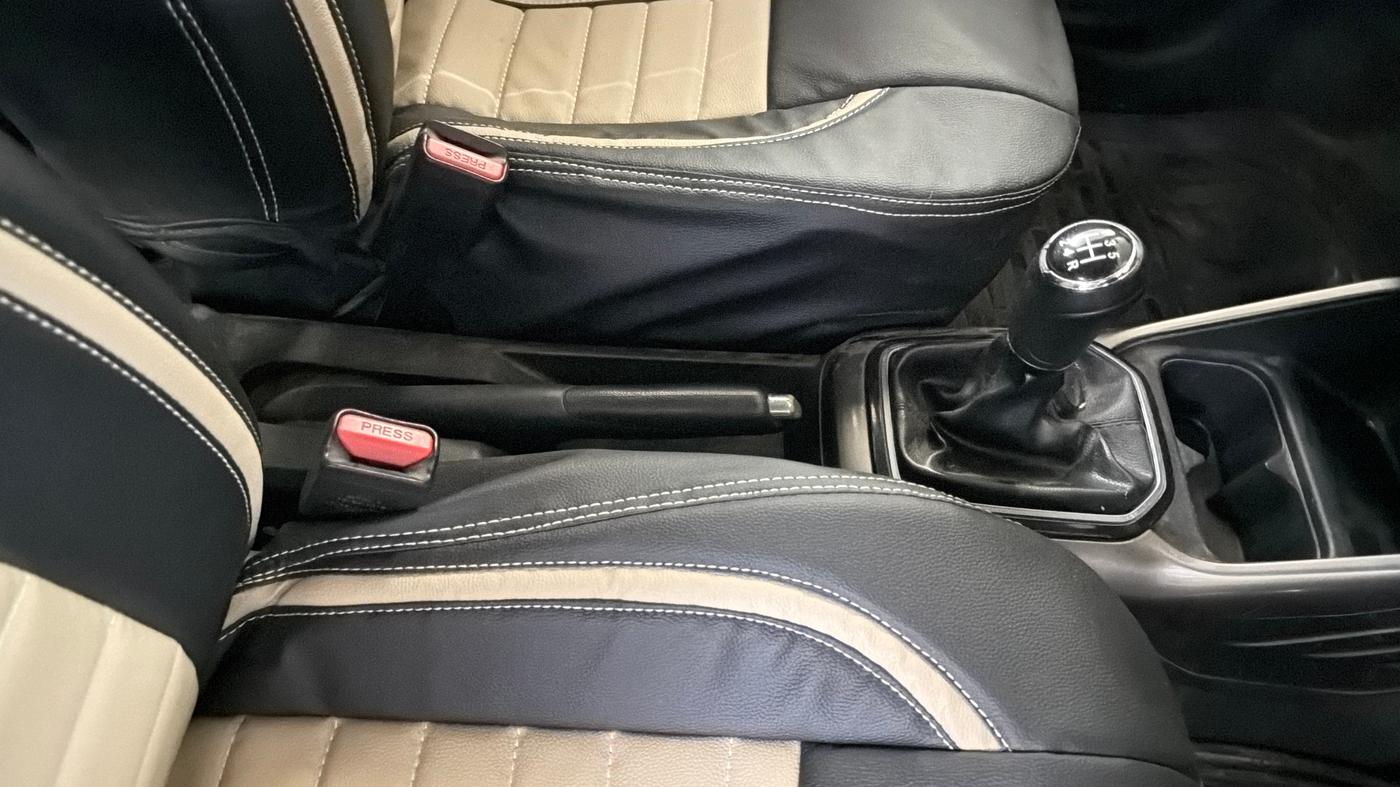 2018 Maruti IGNIS DELTA 1.2, CNG, Manual, 1,12,436 km, Gear Lever