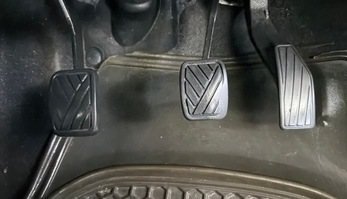 2018 Maruti IGNIS DELTA 1.2, CNG, Manual, 1,12,436 km, Pedals
