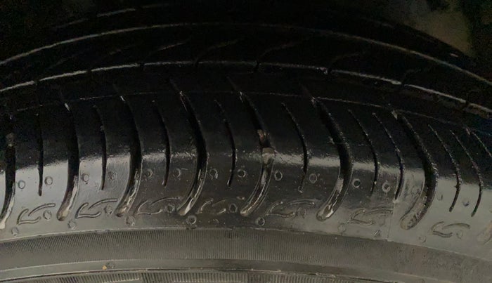 2023 Honda Amaze 1.2L I-VTEC VX CVT, Petrol, Automatic, 4,011 km, Left Front Tyre Tread