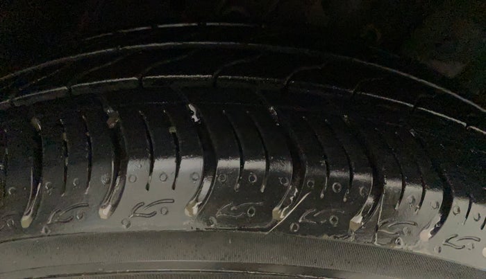 2023 Honda Amaze 1.2L I-VTEC VX CVT, Petrol, Automatic, 4,011 km, Right Rear Tyre Tread