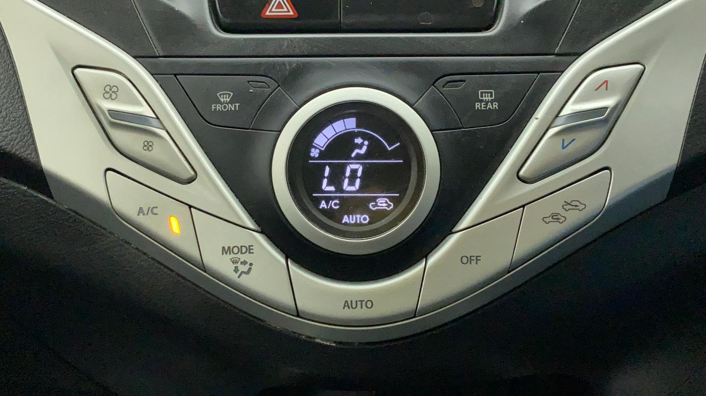 2015 Maruti Baleno DELTA PETROL 1.2, Petrol, Manual, 70,087 km, Automatic Climate Control