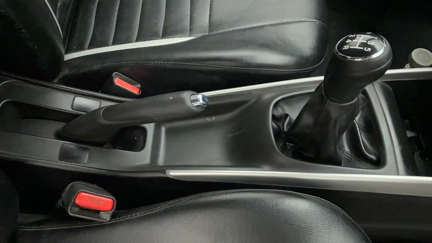 2015 Maruti Baleno DELTA PETROL 1.2, Petrol, Manual, 70,087 km, Gear Lever