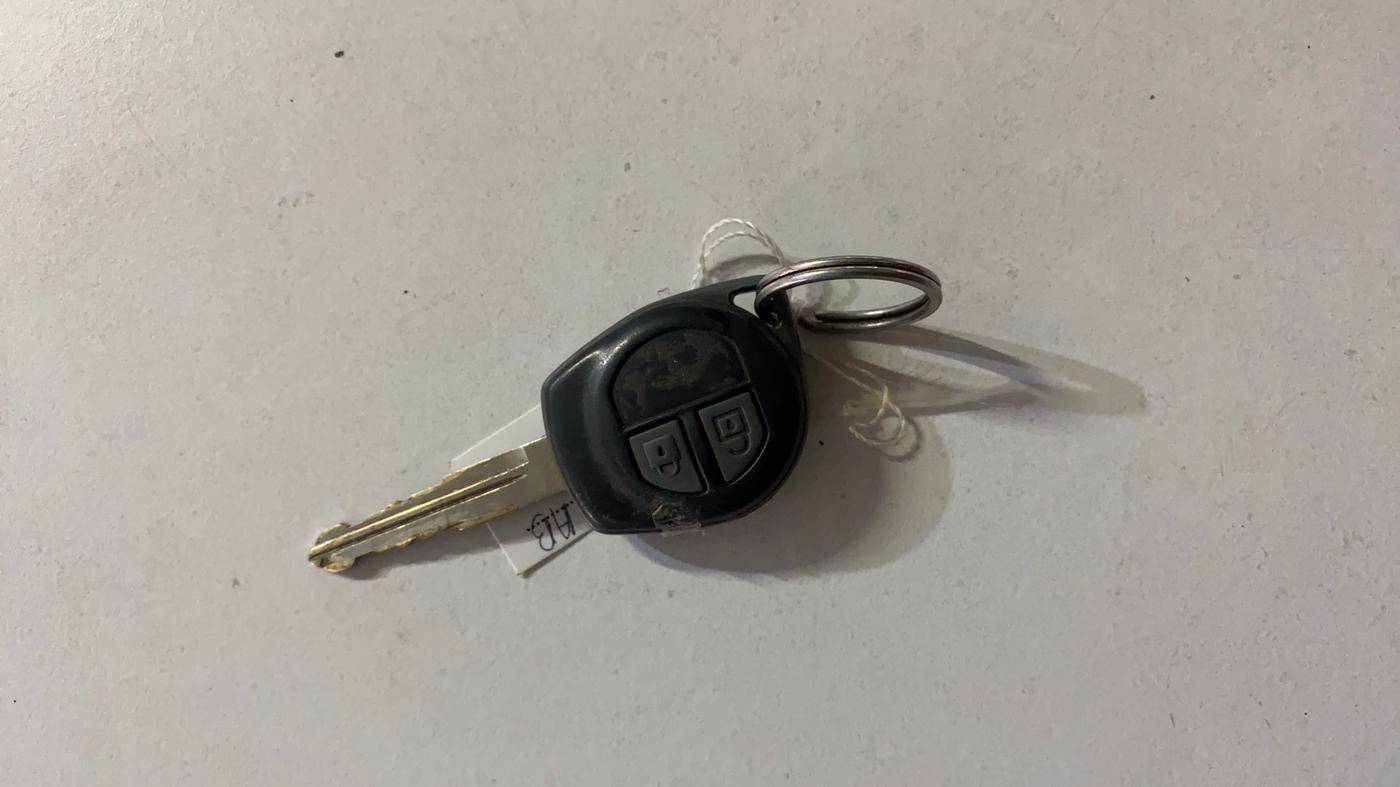 2017 Maruti Wagon R 1.0 VXI, CNG, Manual, 79,242 km, Key Close Up
