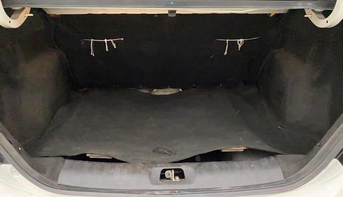 2014 Maruti Swift Dzire LXI, Petrol, Manual, 89,149 km, Boot Inside