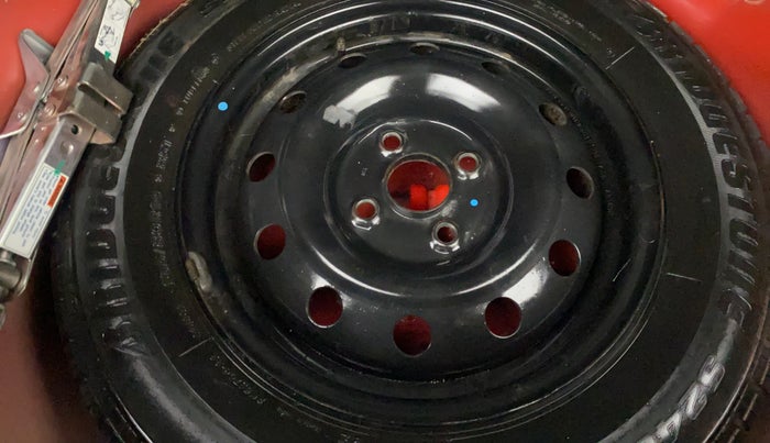 2017 Maruti Swift VXI O, Petrol, Manual, 37,272 km, Spare Tyre