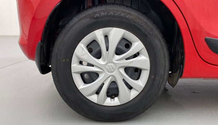 2018 Maruti Swift VXI D, CNG, Manual, 45,004 km, Right Rear Wheel