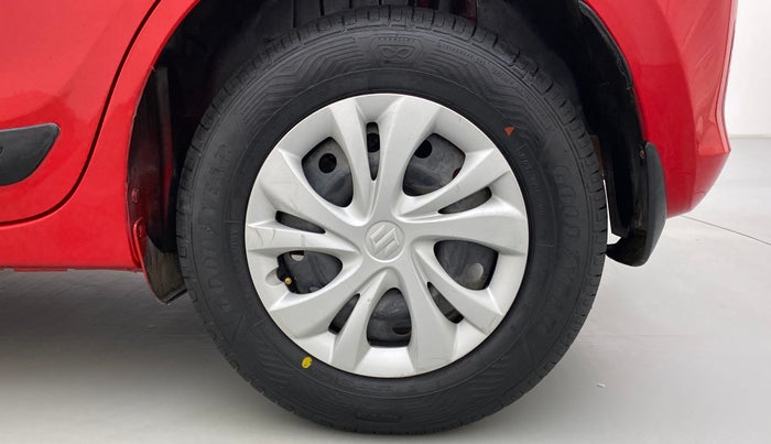 2018 Maruti Swift VXI D, CNG, Manual, 45,004 km, Left Rear Wheel