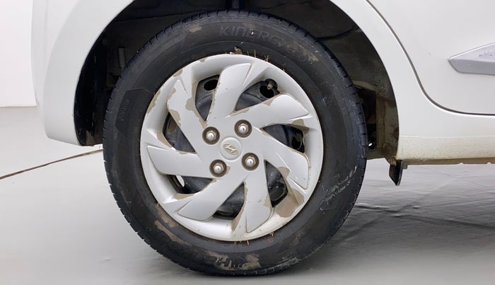 2019 Hyundai NEW SANTRO SPORTZ CNG, CNG, Manual, 71,185 km, Right Rear Wheel