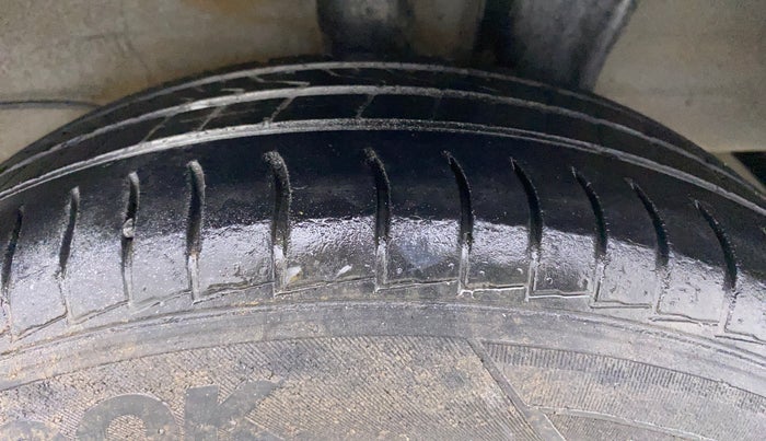 2019 Hyundai NEW SANTRO SPORTZ CNG, CNG, Manual, 71,185 km, Left Rear Tyre Tread