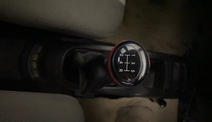 2015 Maruti Wagon R 1.0 LXI, Petrol, Manual, 25,712 km, Gear Lever