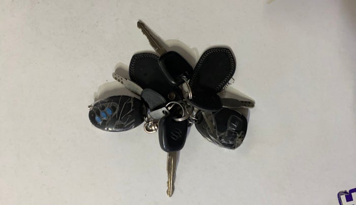 2015 Maruti Wagon R 1.0 LXI, Petrol, Manual, 25,712 km, Key Close Up