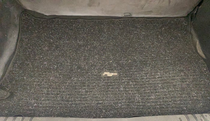 2012 Ford Figo ZXI 1.2 PETROL, Petrol, Manual, 63,222 km, Boot Inside