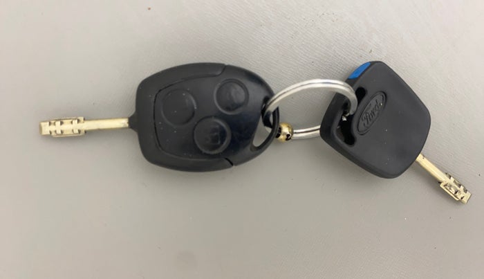 2012 Ford Figo ZXI 1.2 PETROL, Petrol, Manual, 63,222 km, Key Close Up