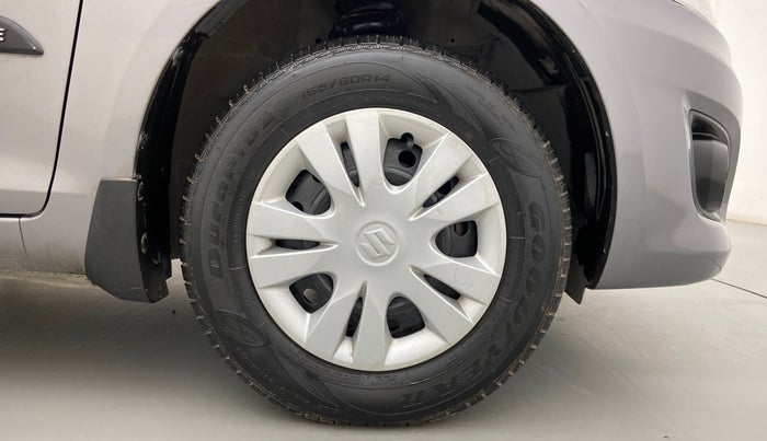 2012 Maruti Swift Dzire VXI, Petrol, Manual, 67,817 km, Right Front Wheel