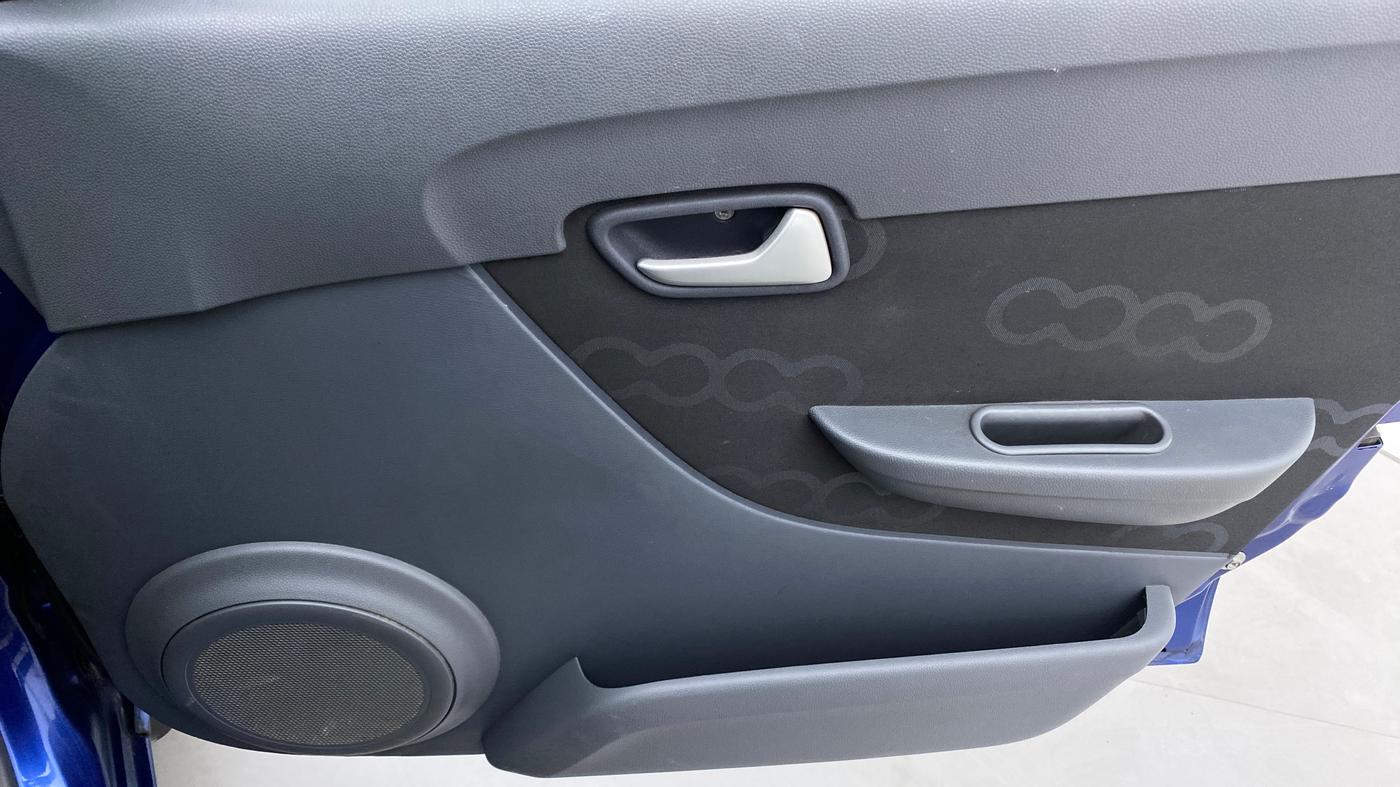2015 Maruti Alto 800 VXI, Petrol, Manual, 24,240 km, Driver Side Door Panels Control