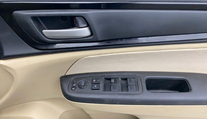 2018 Honda Amaze 1.2L I-VTEC S, Petrol, Manual, 55,873 km, Driver Side Door Panels Control