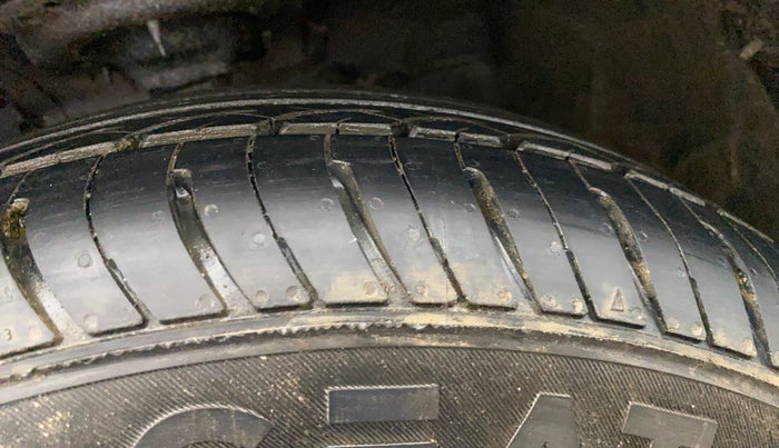 2017 Hyundai Elite i20 SPORTZ 1.2, Petrol, Manual, 33,898 km, Left Front Tyre Tread