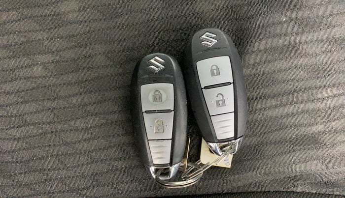 2017 Maruti Baleno ZETA CVT PETROL 1.2, Petrol, Automatic, 63,259 km, Key Close Up