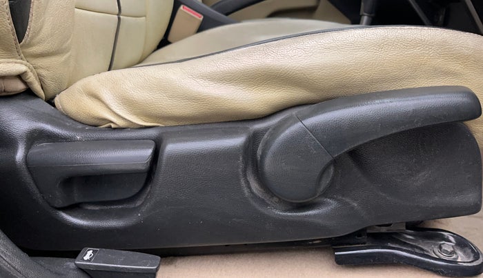 2016 Honda City 1.5L I-VTEC SV CVT, Petrol, Automatic, 67,735 km, Driver Side Adjustment Panel