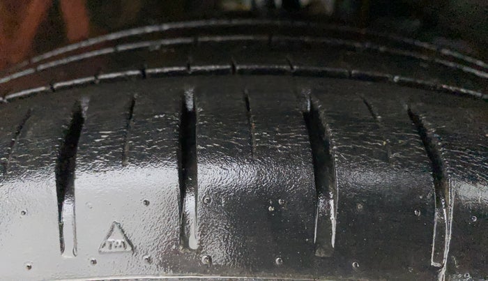 2020 Maruti Baleno ZETA PETROL 1.2, Petrol, Manual, 29,244 km, Right Front Tyre Tread