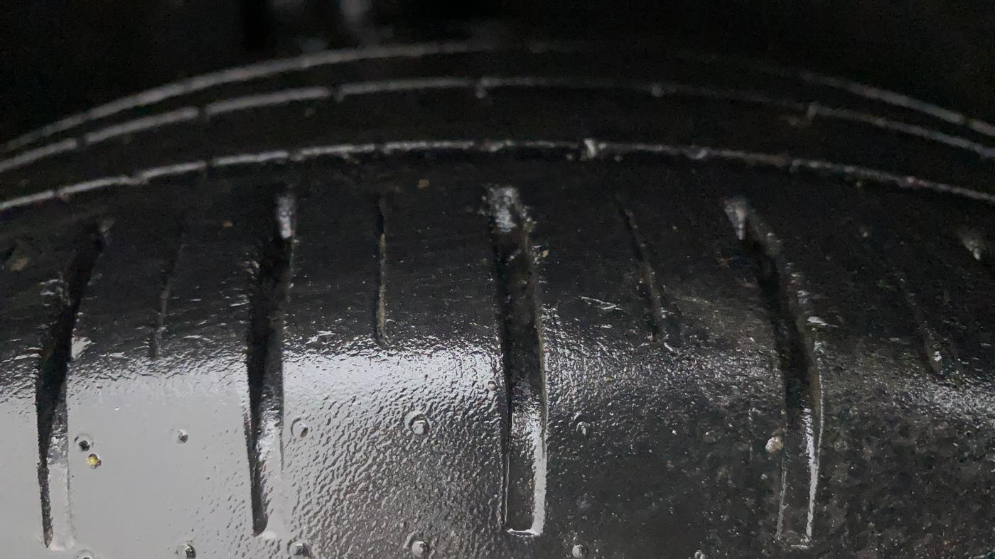 2020 Maruti Baleno ZETA PETROL 1.2, Petrol, Manual, 29,244 km, Right Rear Tyre Tread